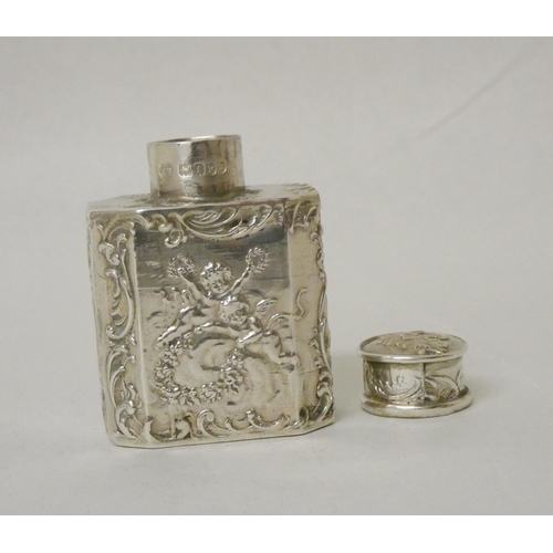 523 - Early 20th century continental Silver miniature perfume flask, London import marks 1901, 5 cms high