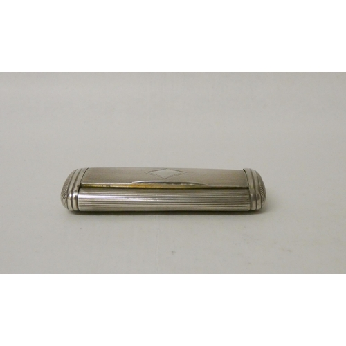 529 - A Georgian silver snuff box, with ribbed decoration and hinged lid, gilded interior hallmarked Londo... 