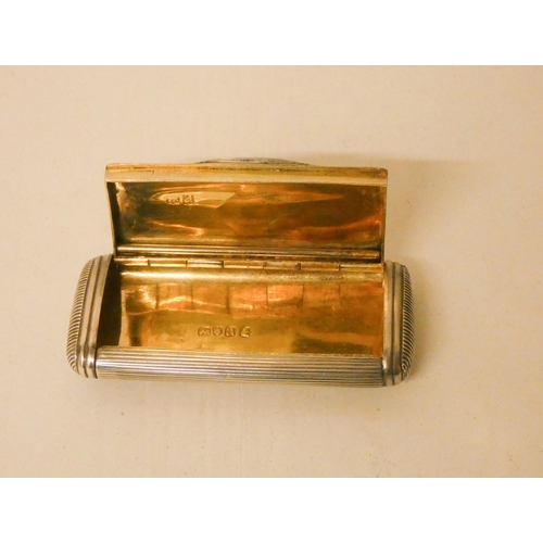 529 - A Georgian silver snuff box, with ribbed decoration and hinged lid, gilded interior hallmarked Londo... 