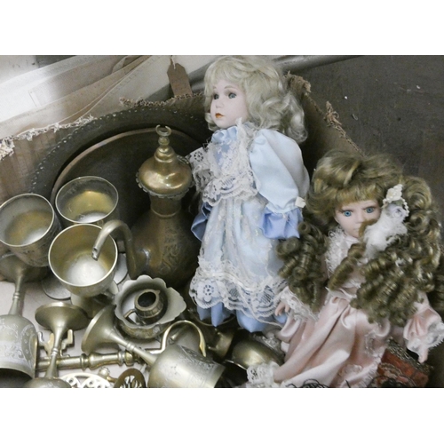 819 - A quantity of metal goblets, jugs, horse brasses, a silver plated teapot, dolls etc