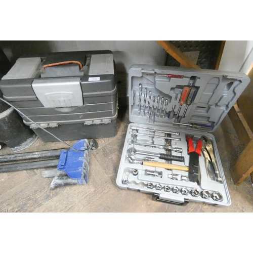 850 - A set of spanners, a socket set, other tools all in fitted case and a tool box with some contents