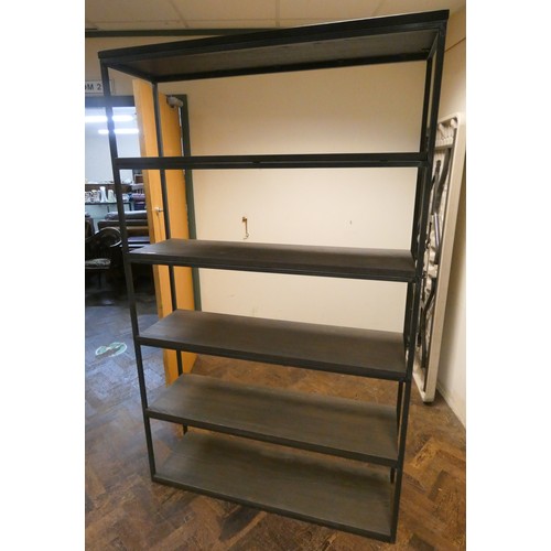 858 - A Libra five tier good quality modern shelving display unit.