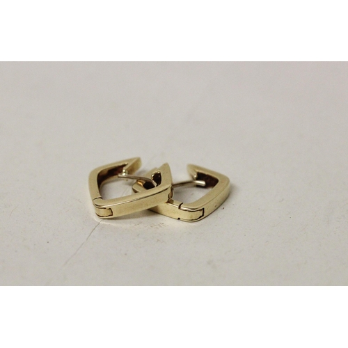 590 - A pair of 14k yellow gold shaped hoop earrings, marked 585 Italy. 5 grams