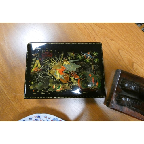 343 - A carved wooden Japanese dragon and a Russian lacquer box and a pair of 19th century Copeland soup p... 