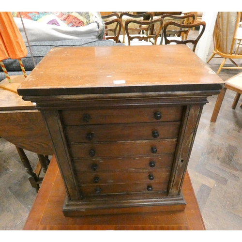 347 - A Victorian mahogany table-top specimen cabinet of six drawers with Wellington style locking mechani... 