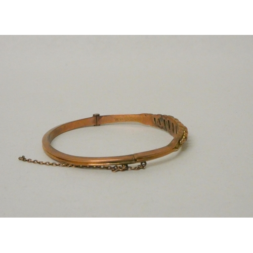 532 - An antique 9ct rose gold hinged bangle, hallmarked  6.3g, Birmingham 1893.