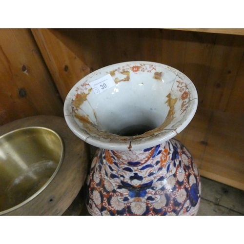 30 - A large Imari vase and a wood jardinière