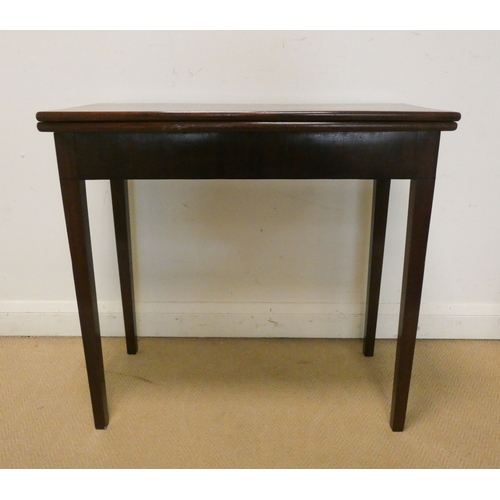 119 - A Georgian style mahogany fold-over top tea table, 32