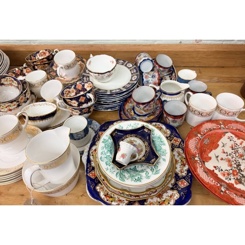 16 - A pair of Satsuma plates together with assorted tea and coffee ware etc