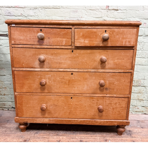 109 - A Victorian pine chest of two short and three long drawers with bun handles, 41