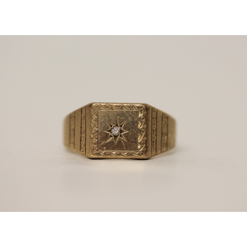 454 - A gents 9ct gold signet ring set with a small diamond to the square panel. Hallmarked, ring size U. ... 