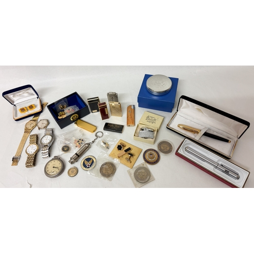 239 - Collectables to include pens, lighters to include Ronson, four gent's wrist watches to include Seiko... 