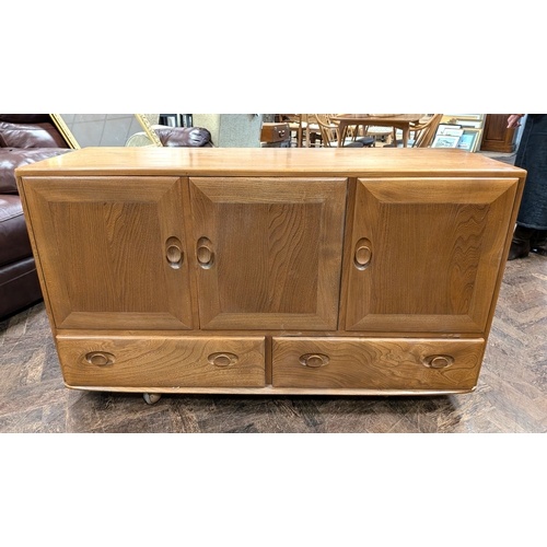 Lot 4         