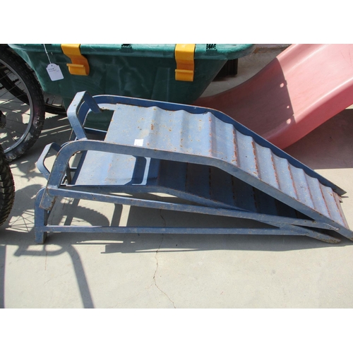 2015 - Pair of Metal Ramps