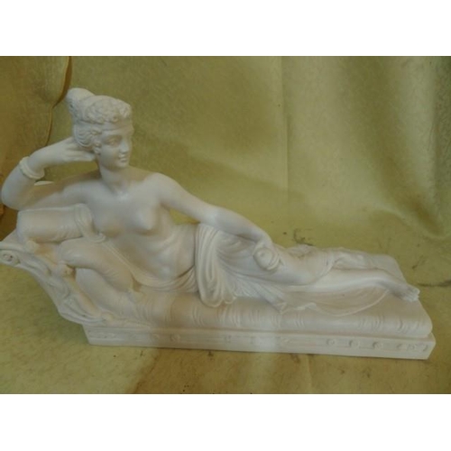 971 - Aphrodite Ornament