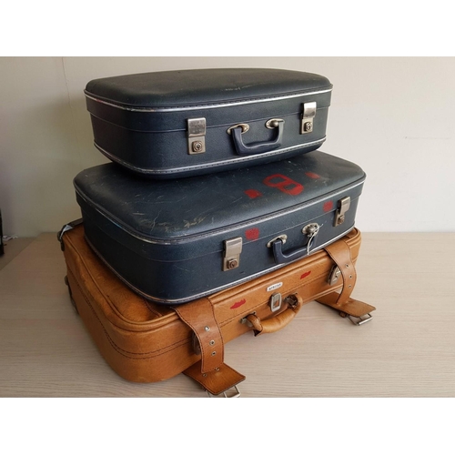 724 - 3 x Vintage Suitcases (3)