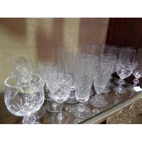 885 - Collection of Assorted 27 x Crystal Glasses