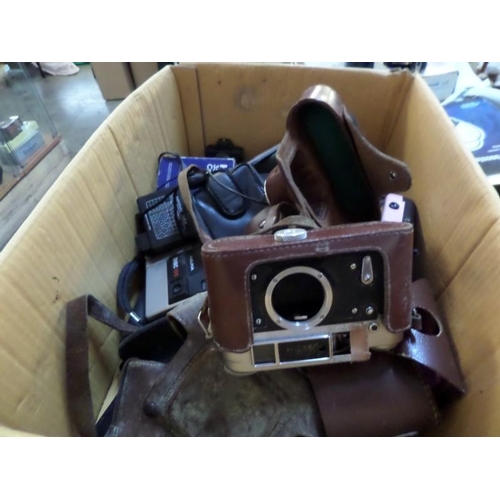 63 - Box of Vintage Camera Cases & Misc