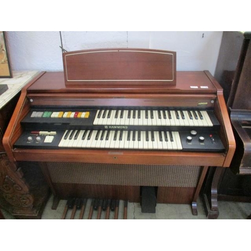 43 - Hammond Electric Organ in Good Working Order