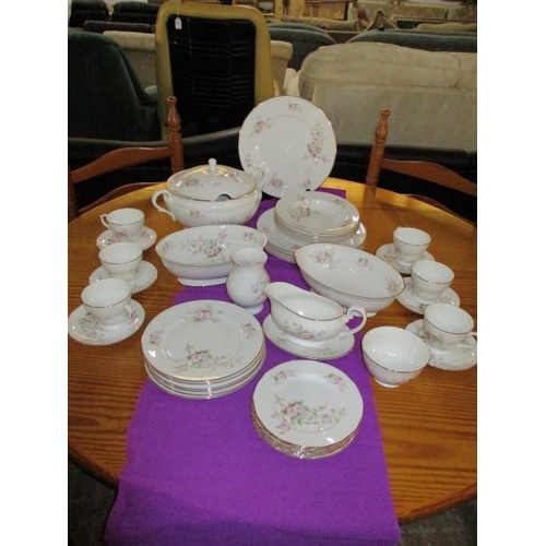 771 - 'Mayfair' Fine Bone China Staffordshire, Dinner/ Tea Set for 6-People