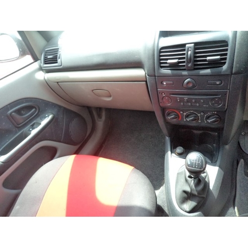 2025 - Renault Clio (2001), 1.4L, Manual, Petrol, 147000KM, Tax'd Until June 18, M.O.T. Until 28/2/2019** B... 