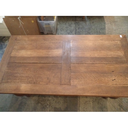 545 - • Antique Solid Oak Extendable Refectory Dinning Table with Bulbous Legs and Carvings