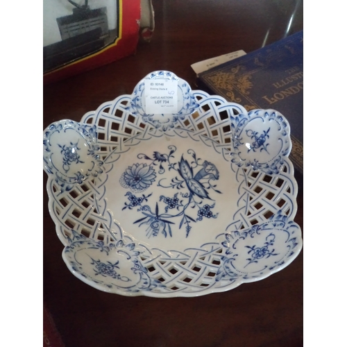 734 - Meissen Lattice Blue Onion Plate