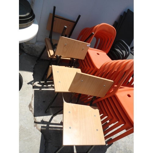 2048 - 4x Wooden and Metal Chairs