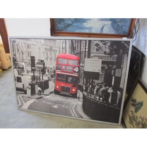 570 - Large Print of London Street and Bus