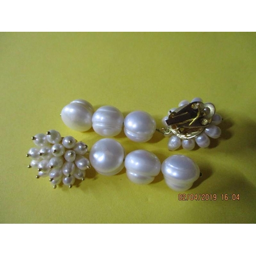 197 - Naturale Pearls Necklace with Matching Earrings (18ct Yellow Gold and Naturale Pearls)