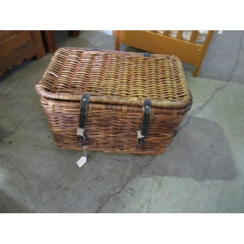 675 - Vintage Wicker Basket Trunk