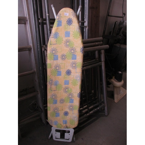 2261 - Ironing Board