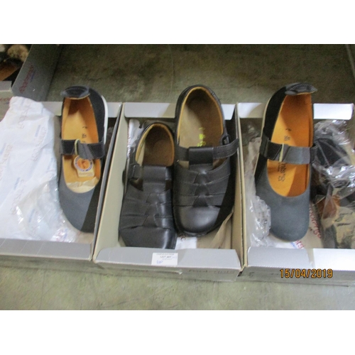 383 - 3 x Pairs of FootPrints by BIRKENSTOCK Shoes, Made in Germany, Ladies/ Mens, Sizes: 40, 41, New in B... 