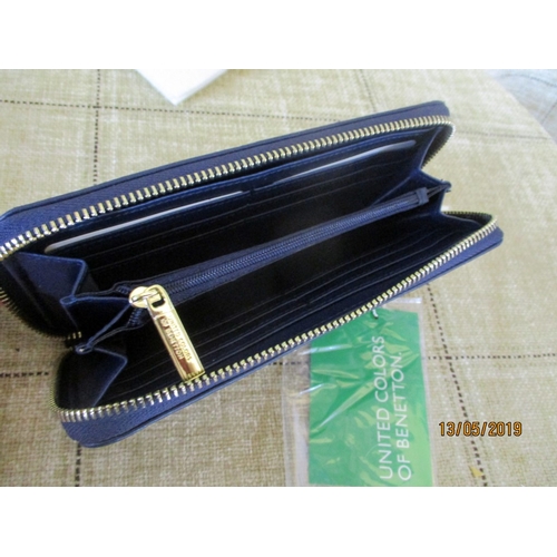582 - Benetton Set: Black/ Blue Navy Ladies Handbag & Matching Wallet
