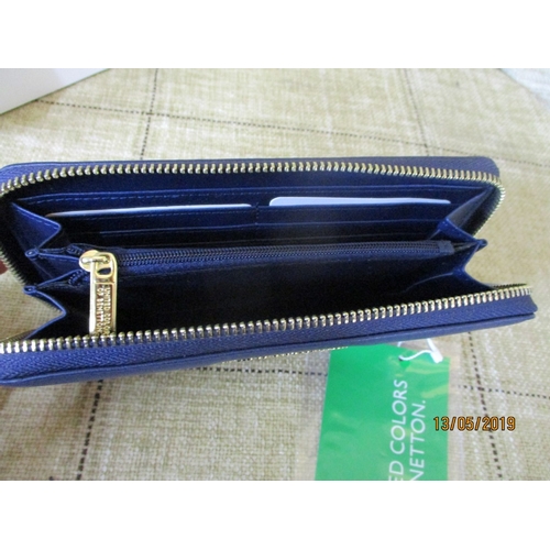 572 - Black Benetton Set: Ladies Handbag & Yellow Colour Wallet
