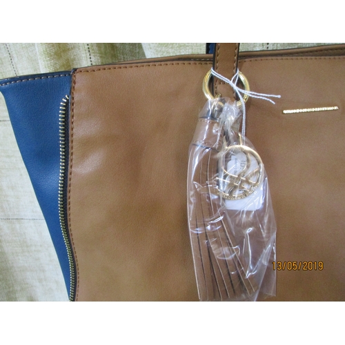 548 - Benetton Set: Brown/ Blue Ladies Handbag & Red Wallet