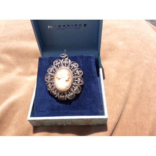 Lot 212       