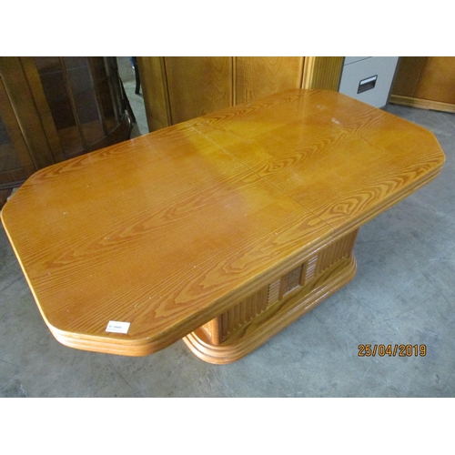 400 - Pine Effect Coffee Table with Drinks / Storage