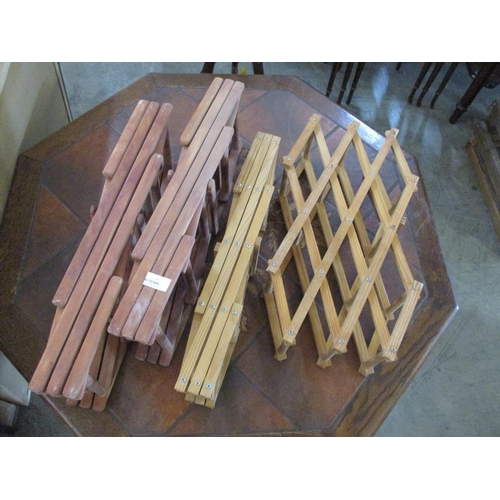 602 - 4 x Expanding Wine Racks