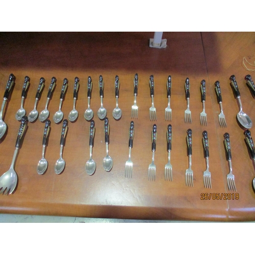 479 - Large Qty of Oriental Style Handle Cuttlery