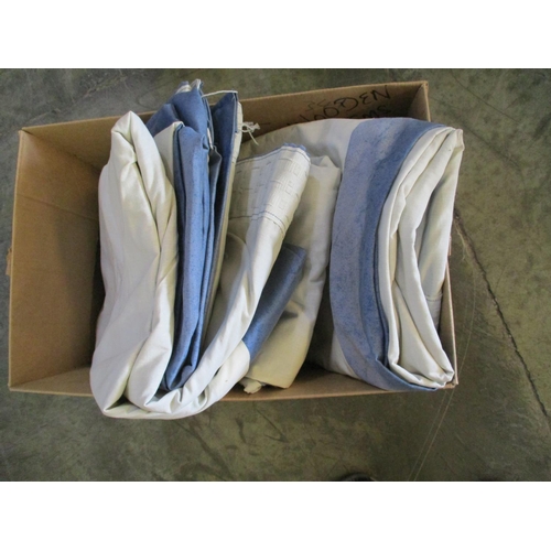 609 - Box of Blue & White Curtain's