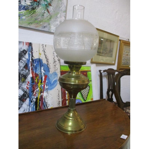 101 - A Very Nice Example of a Victorian Brass Oil Lamp with Etched Glass Shade