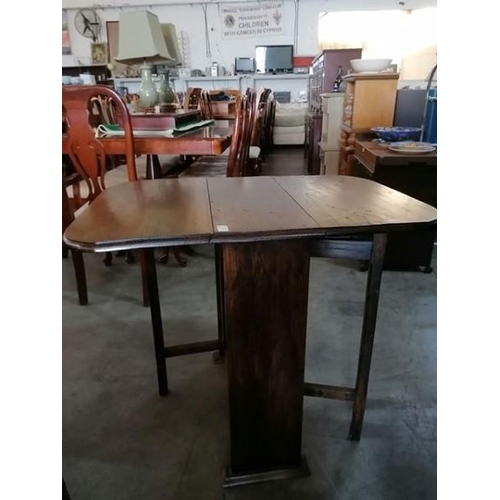 78 - Small Oak Folding Dining/ Occasional Table