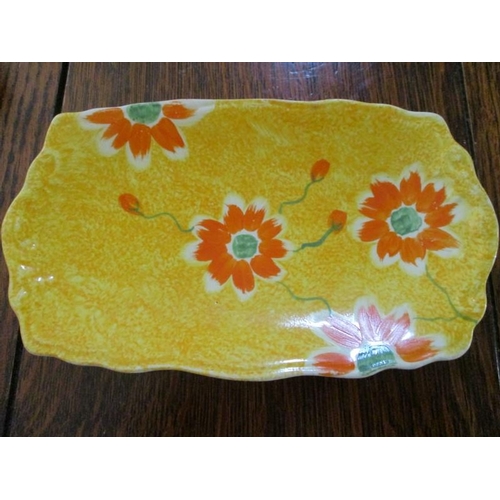 4088 - Vintage ''Yellow'' Small Mini Sandwich Dishes