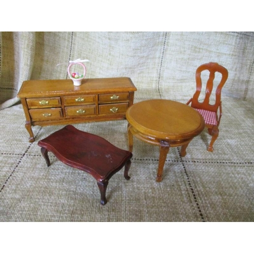 4100 - Collection of Mini Figurine for Doll House