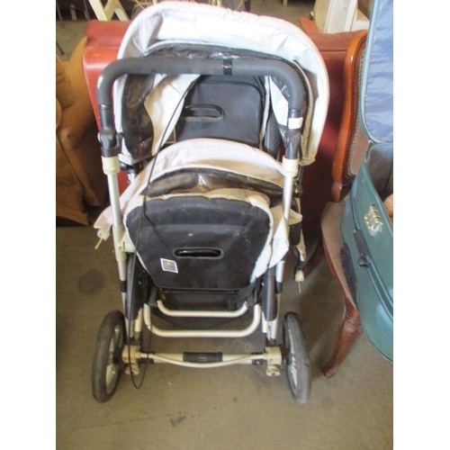 4665 - Childs Push Chair
