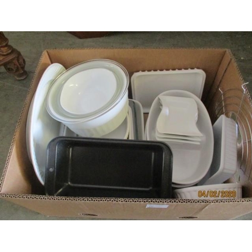 6094 - Box of Kitchen Cookware