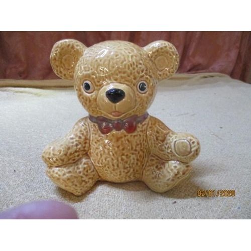 6067 - A Goebbel Teddy Bear Ornament