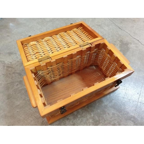 235 - Wooden and Wicker Lidded Box / Truck (38cm x 21cm x 22cm)