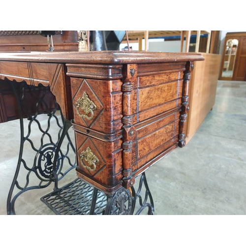 10 - Antique Singer Treadle Sewing Machine (Serial No. M134 982), Cast Iron with Foot Pedal & Working.